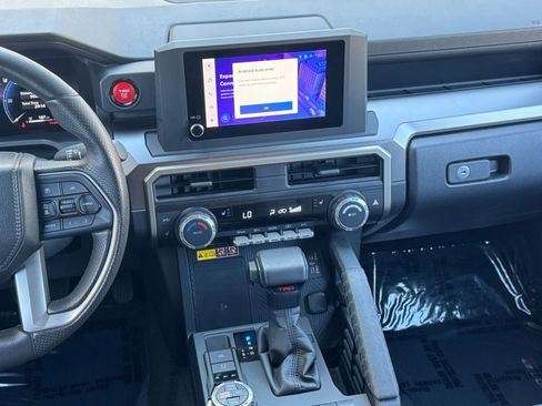 Used 2025 Toyota 4Runner TRD Off-Road image 21