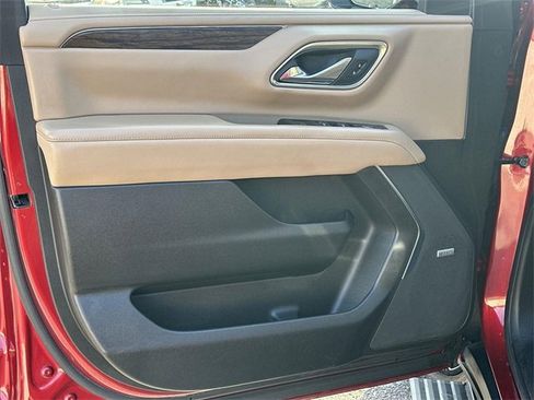 Used 2023 Chevrolet Tahoe Premier w/ Premium Package image 22