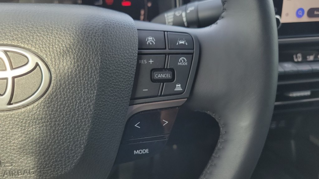 Used 2026 Toyota Camry LE w/ Convenience Package FWD image 20