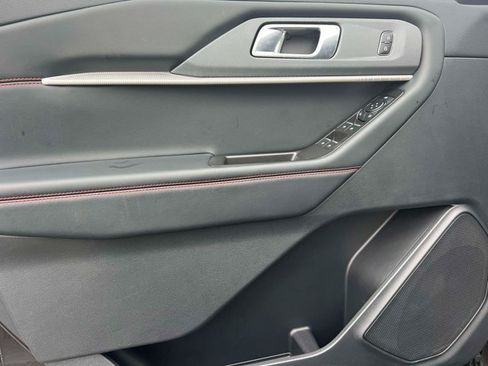 Used 2026 Ford Explorer ST-Line AWD/4WD image 22