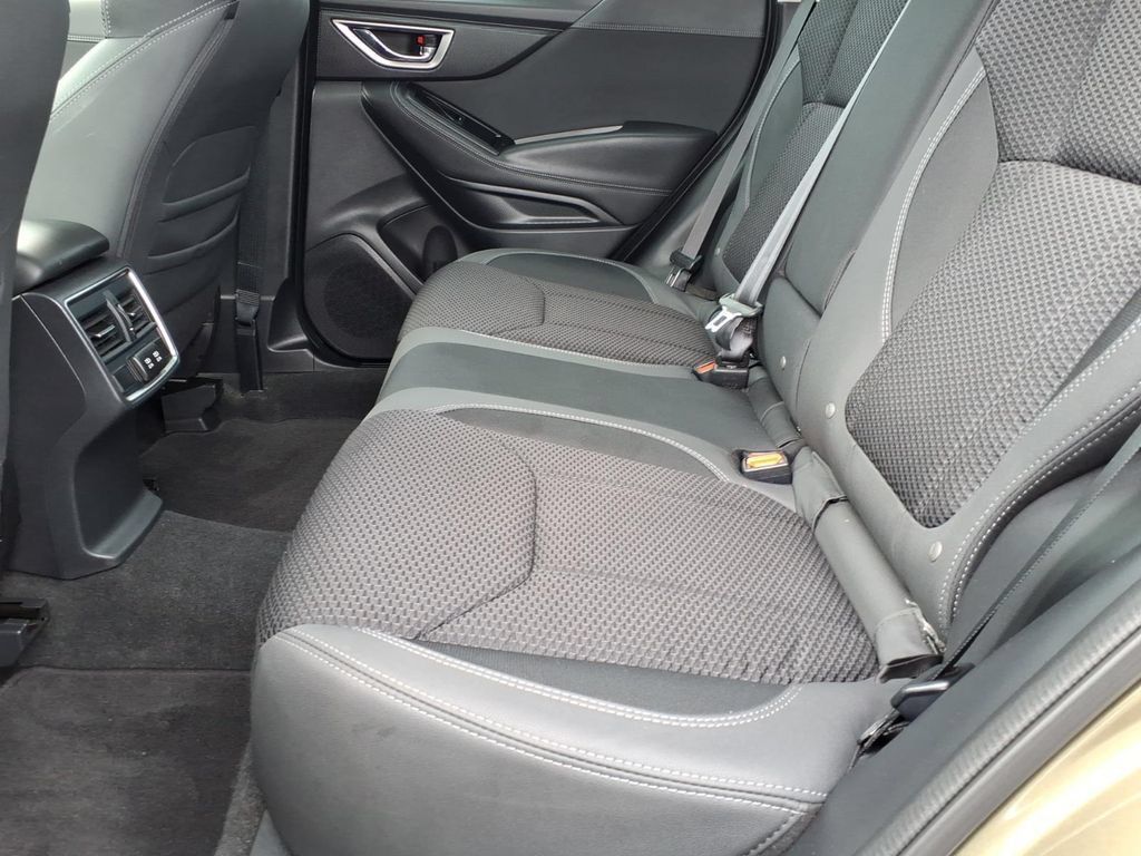 Certified 2023 Subaru Forester Premium AWD/4WD image 18