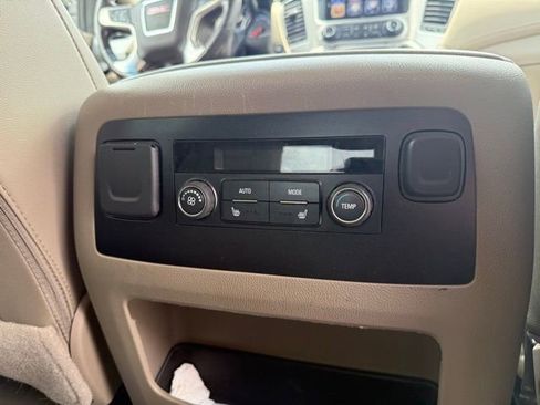 Used 2020 GMC Yukon SLT RWD image 19