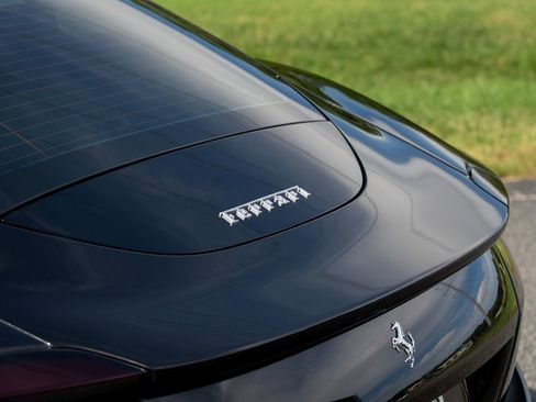 Certified 2022 Ferrari Roma image 11