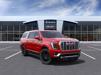 New 2025 GMC Yukon XL Denali w/ Sun & Power Step Package