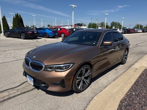 Used 2019 BMW 330i Sedan w/ Premium Package RWD image 9