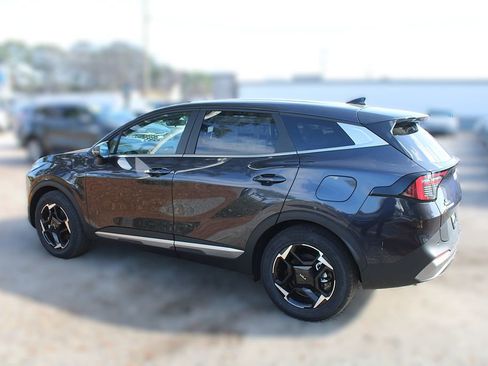 New 2026 Kia Sportage EX FWD image 13