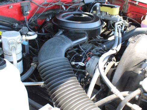 Used 1987 GMC Sierra 1500 2WD Regular Cab image 16
