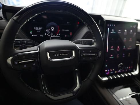 Used 2026 GMC Yukon Denali Ultimate image 25