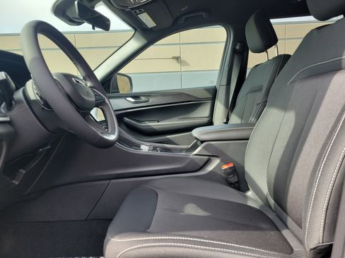 New 2025 Jeep Grand Cherokee L Laredo image 20