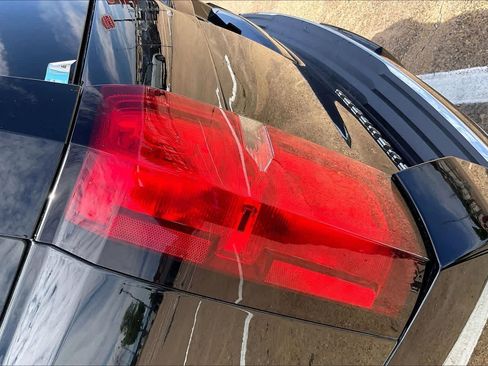 Used 2016 Chevrolet Suburban LTZ RWD image 31