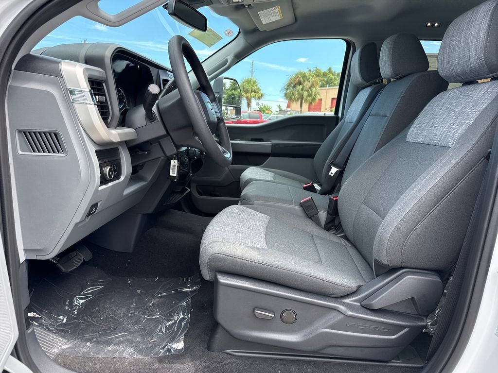 New 2027 Ford F250 XLT w/ Tremor Off-Road Package AWD/4WD image 18