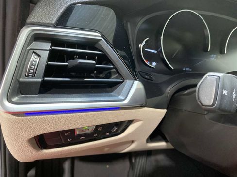 Used 2020 BMW 330i xDrive Sedan w/ Convenience Package image 24