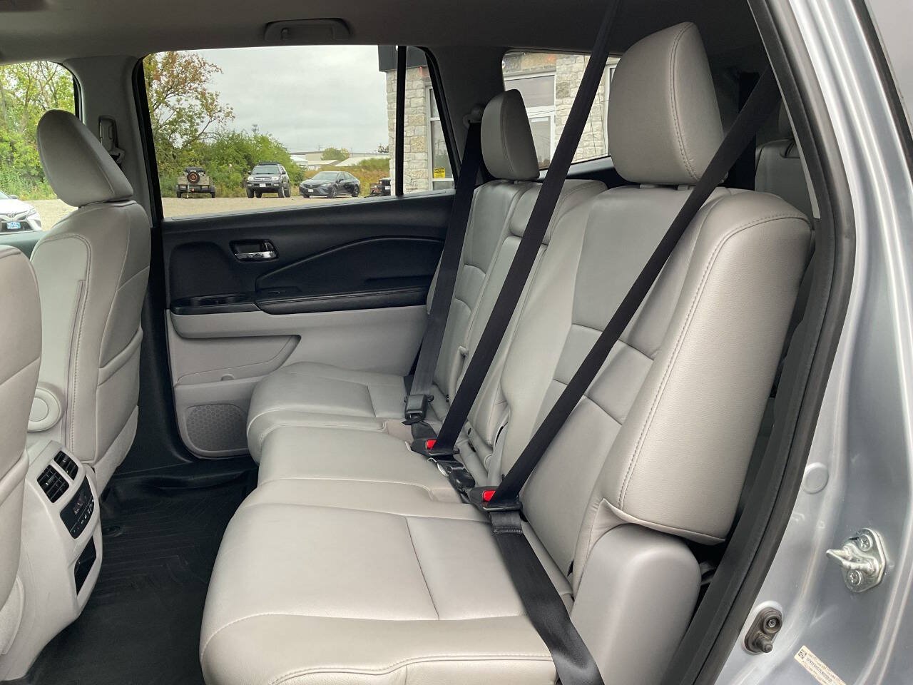 Used 2016 Honda Pilot EX-L image 27