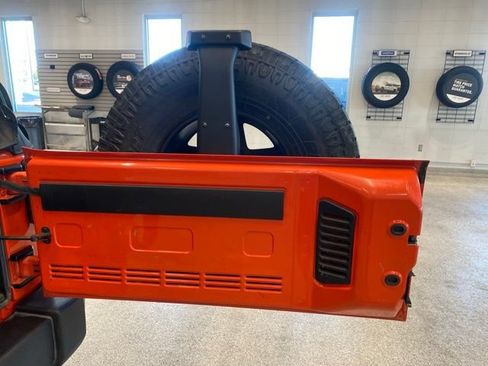 Used 2015 Jeep Wrangler Unlimited Sport w/ Quick Order Package 24S AWD/4WD image 8