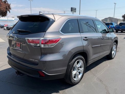 Used 2016 Toyota Highlander Limited Platinum AWD/4WD image 3