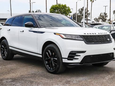 Used 2024 Land Rover Range Rover Velar Dynamic SE AWD/4WD image 3