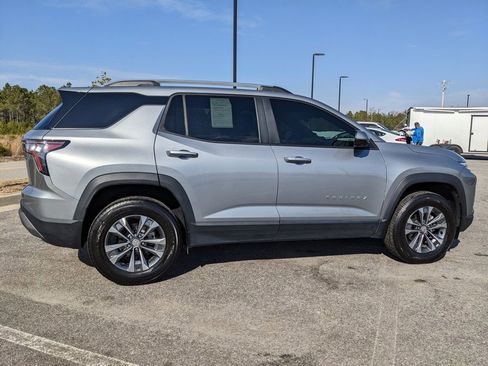 Used 2025 Chevrolet Equinox LT w/ Convenience Package II image 22