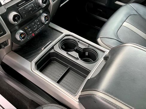 Used 2019 Ford F450 Platinum w/ Platinum Ultimate Package image 17