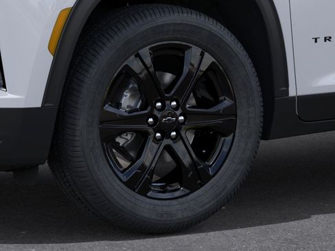 New 2027 Chevrolet Traverse LT w/ Midnight/Sport Edition FWD image 9