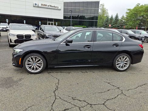 Used 2024 BMW 330i xDrive Sedan w/ Premium Package AWD/4WD image 4
