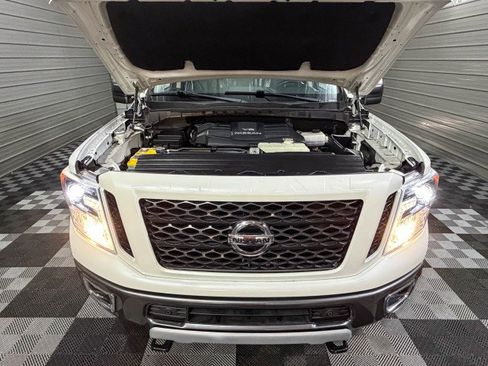 Used 2018 Nissan Titan PRO-4X w/ Pro-4x Convenience Package image 45