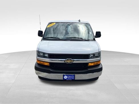 Used 2025 Chevrolet Express 2500 w/ Driver Convenience Package RWD image 10