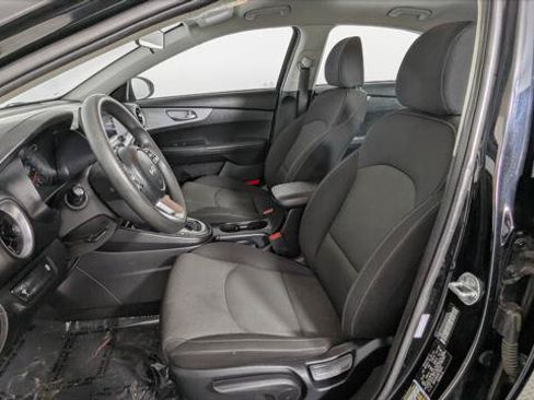 Used 2024 Kia Forte LXS FWD image 14