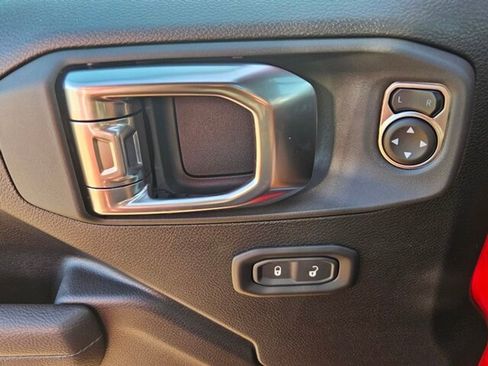 New 2025 Jeep Gladiator Willys image 6