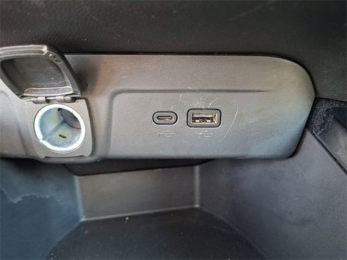 Used 2024 Chevrolet Trax RS image 23