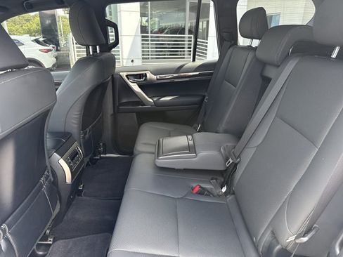 Used 2020 Lexus GX 460 Premium w/ Premium Package AWD/4WD image 6