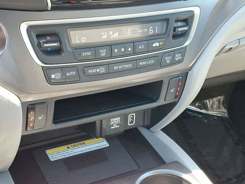 Used 2022 Honda Pilot Special Edition image 23
