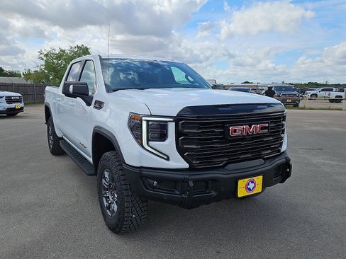 New 2026 GMC Sierra 1500 AT4X image 7