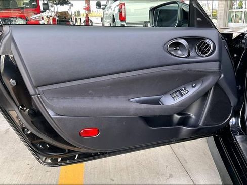 Used 2023 Nissan Z Sport w/ Floor Mat Package image 22