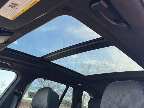 Used 2026 BMW X5 M60i image 17