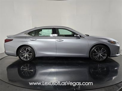 New 2025 Lexus ES 300h 300h