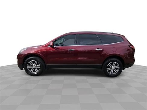 Used 2017 Chevrolet Traverse LT image 5