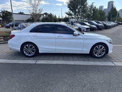 Used 2016 Mercedes-Benz C 300 Sedan image 4