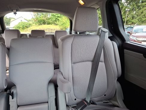 Used 2020 Honda Odyssey EX image 19