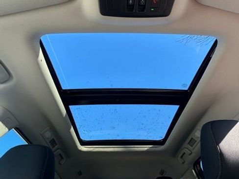 New 2025 Nissan Pathfinder SV w/ SV Premium Package image 46