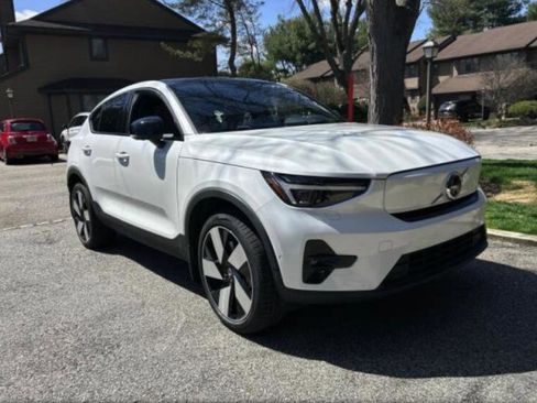 Used 2023 Volvo C40 P8 Recharge Ultimate AWD/4WD image 10