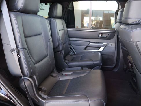 Certified 2025 Toyota Sequoia Platinum AWD/4WD image 32