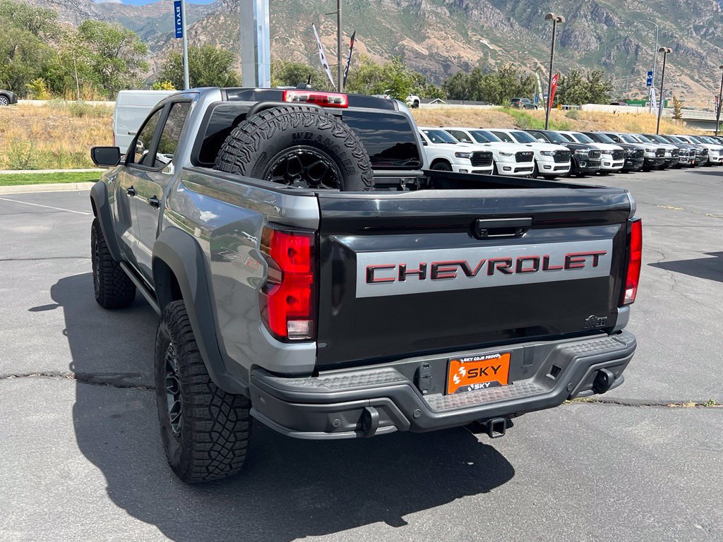 Used 2025 Chevrolet Colorado ZR2 w/ ZR2 Bison Edition AWD/4WD image 15