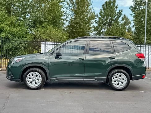 Used 2022 Subaru Forester AWD/4WD image 7