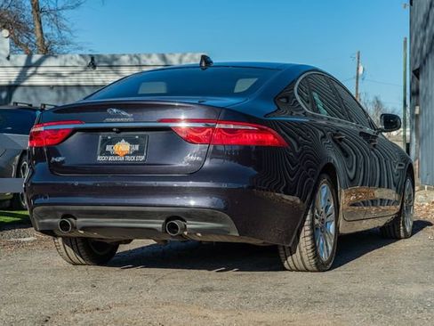 Used 2016 Jaguar XF Premium image 6