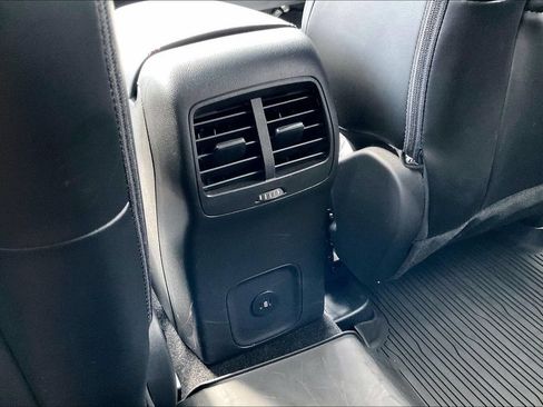 Certified 2025 Ford Escape ST-Line w/ Tech Pack #1 FWD image 33