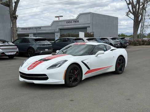 Used 2017 Chevrolet Corvette Stingray Coupe w/ 1LT RWD image 1