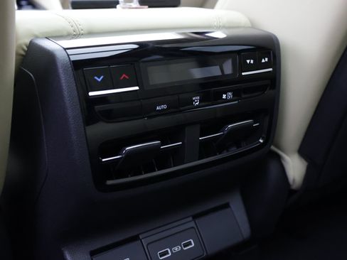 Used 2023 Acura MDX SH-AWD w/ Technology Package image 37