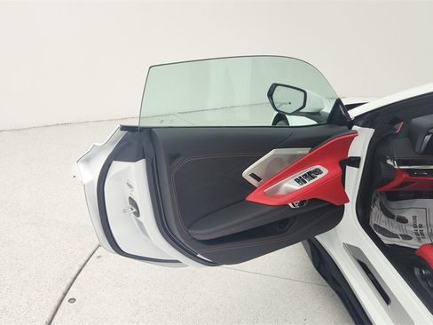 New 2025 Chevrolet Corvette E-Ray image 18