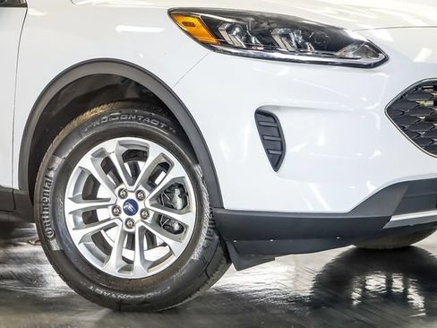 Used 2022 Ford Escape SE AWD/4WD image 4