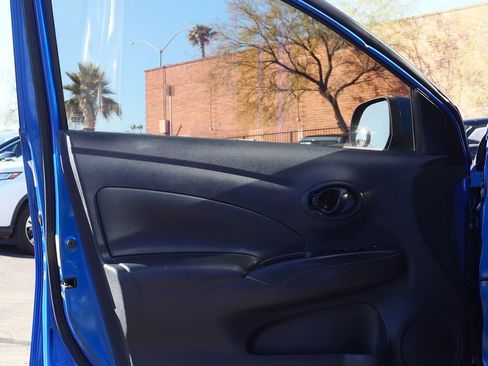 Used 2012 Nissan Versa SV image 36